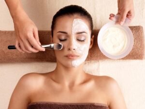 Cosmétique naturel et spa : les meilleurs soins pour une peau éclatante